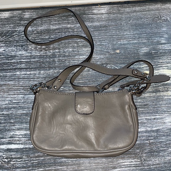 Guess mini grey crossbody. - Picture 2 of 6